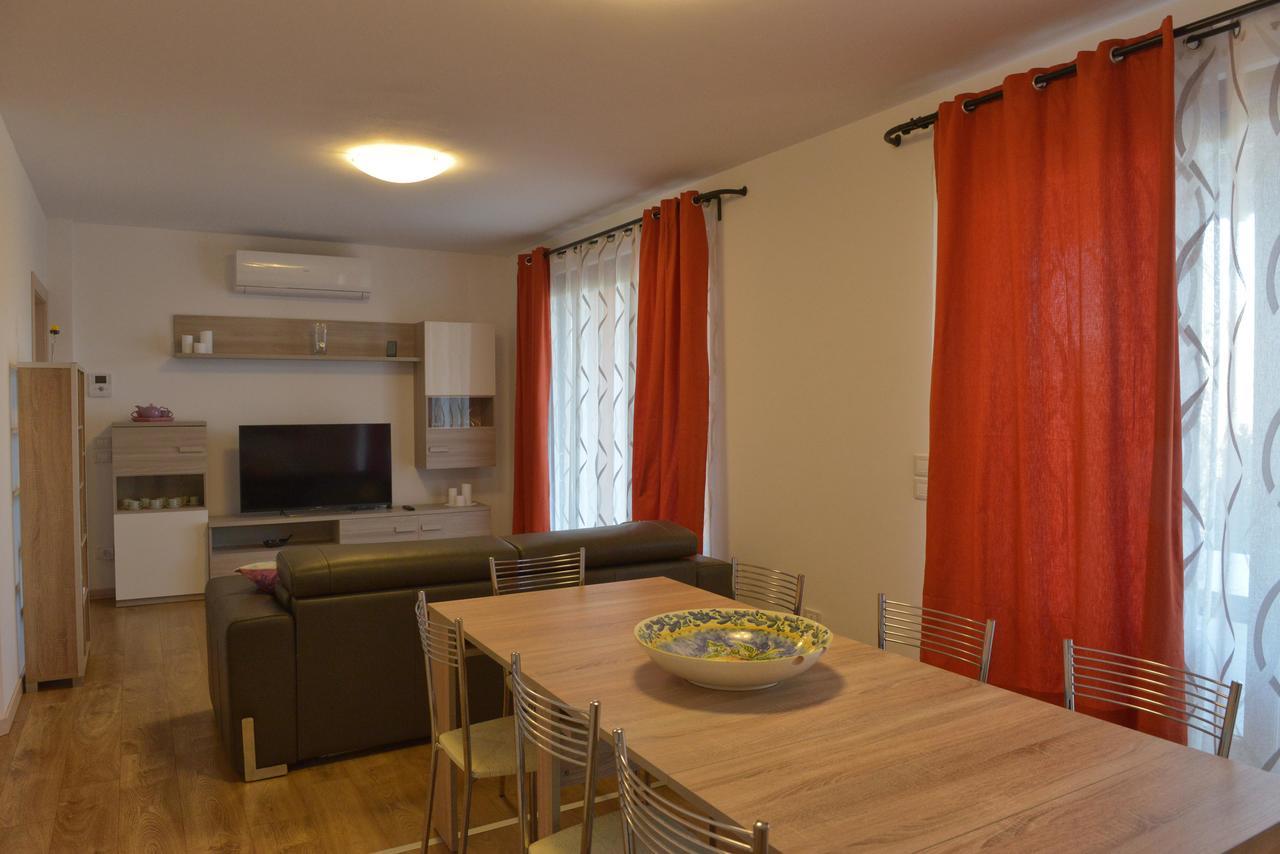 Villa Artemia 马内尔巴 外观 照片